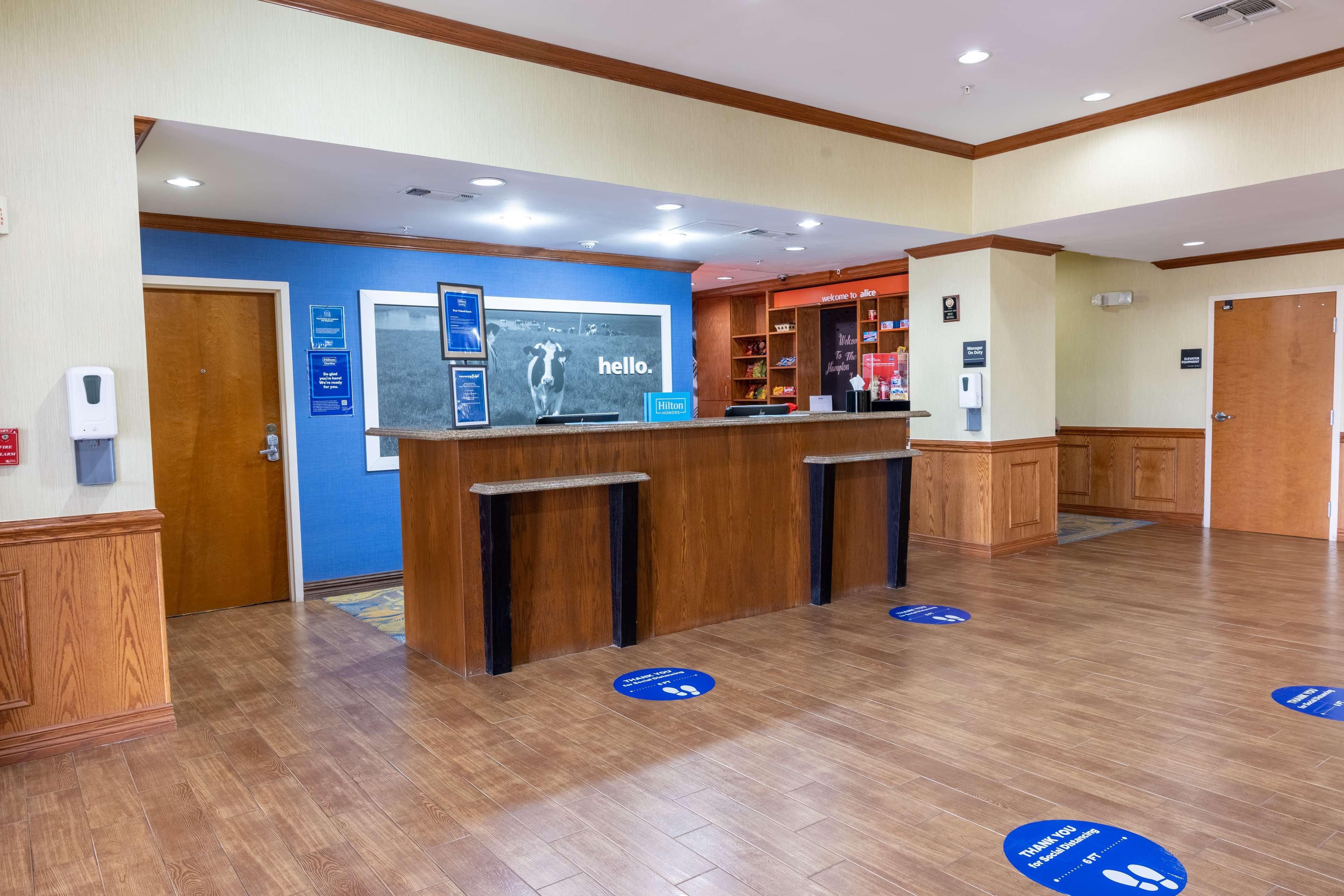 Hampton Inn Alice Kültér fotó