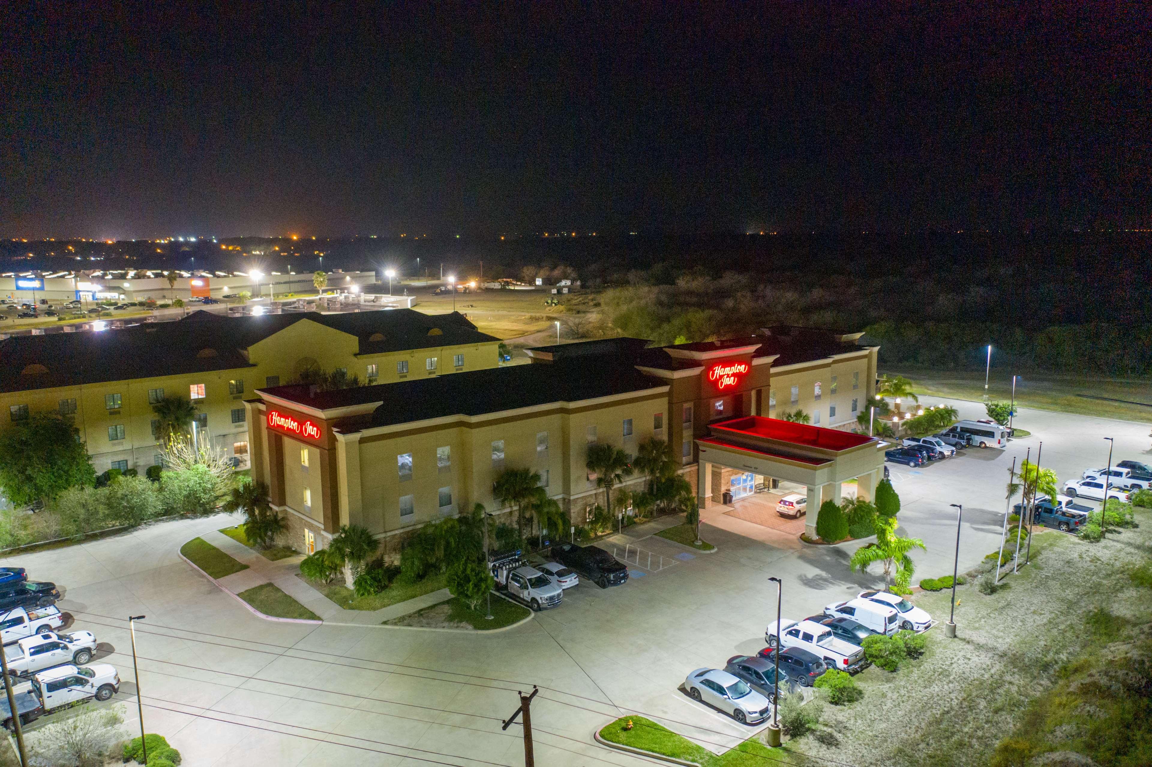 Hampton Inn Alice Kültér fotó