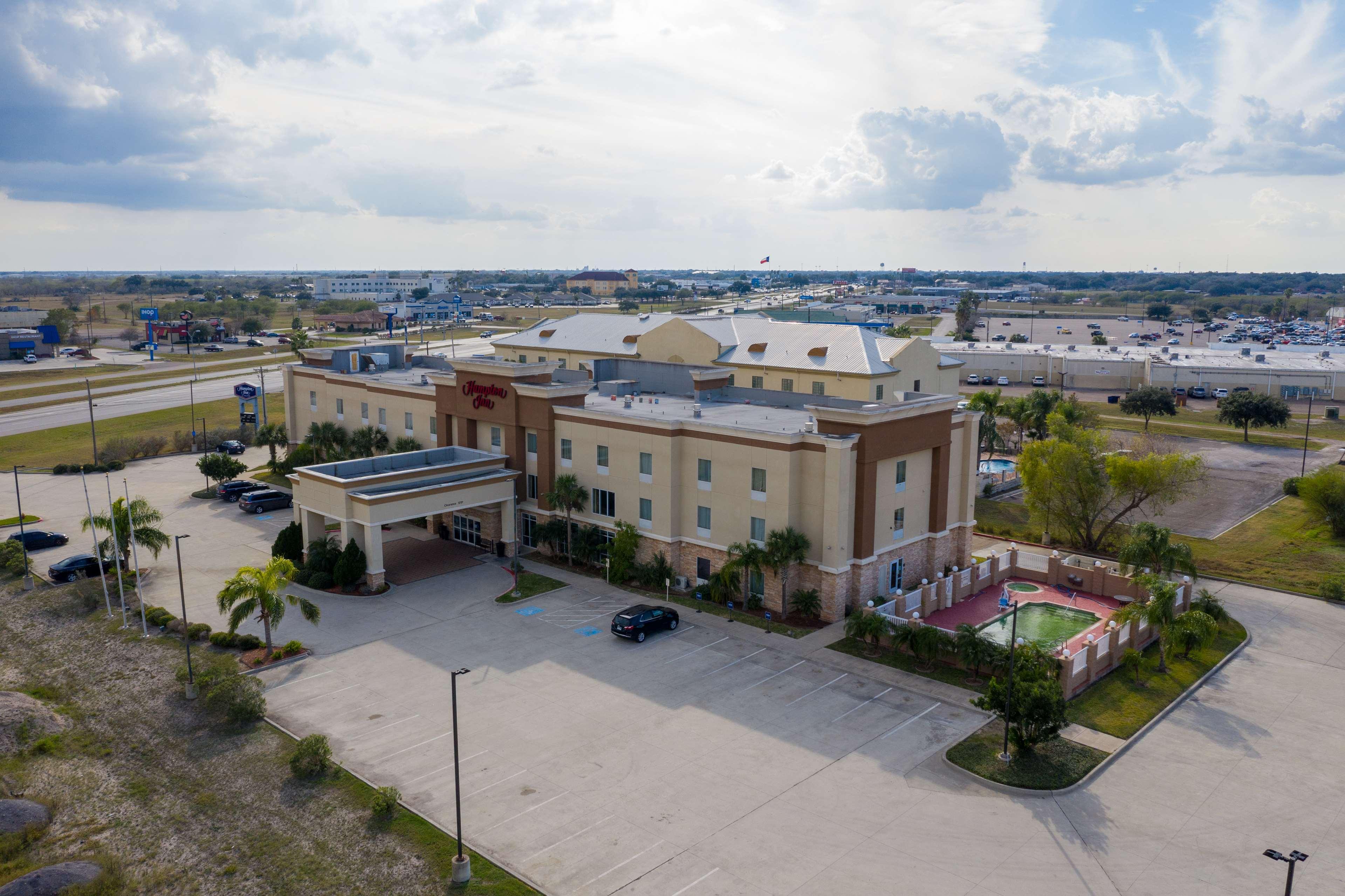 Hampton Inn Alice Kültér fotó